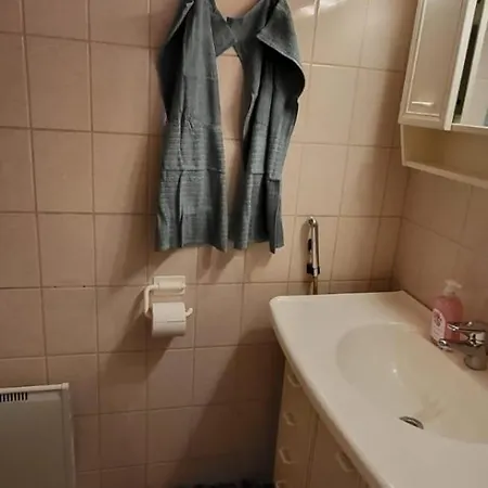 3 Bedrooms, Sauna&kitchen House Apartment *