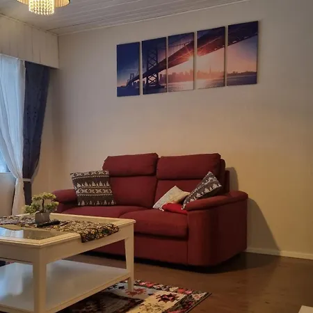 3 Bedrooms, Sauna&kitchen House