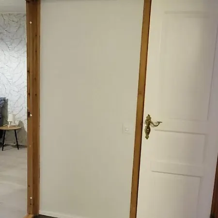 3 Bedrooms, Sauna And Kitchen House *