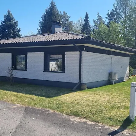 3 Bedrooms, Sauna And Kitchen House Apartment