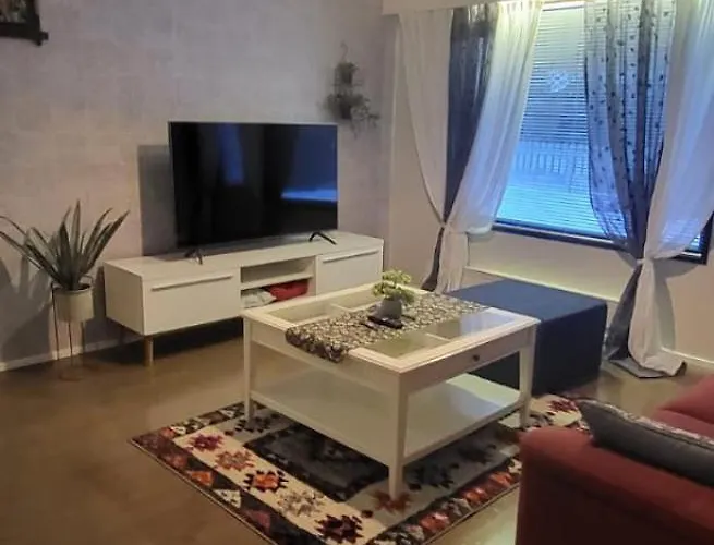 3 Bedrooms, Sauna And Kitchen House Apartamento *