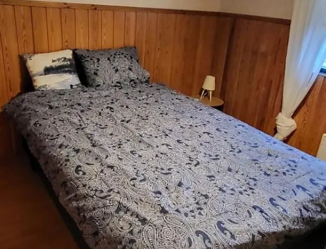 3 Bedrooms, Sauna And Kitchen House Apartament Pori